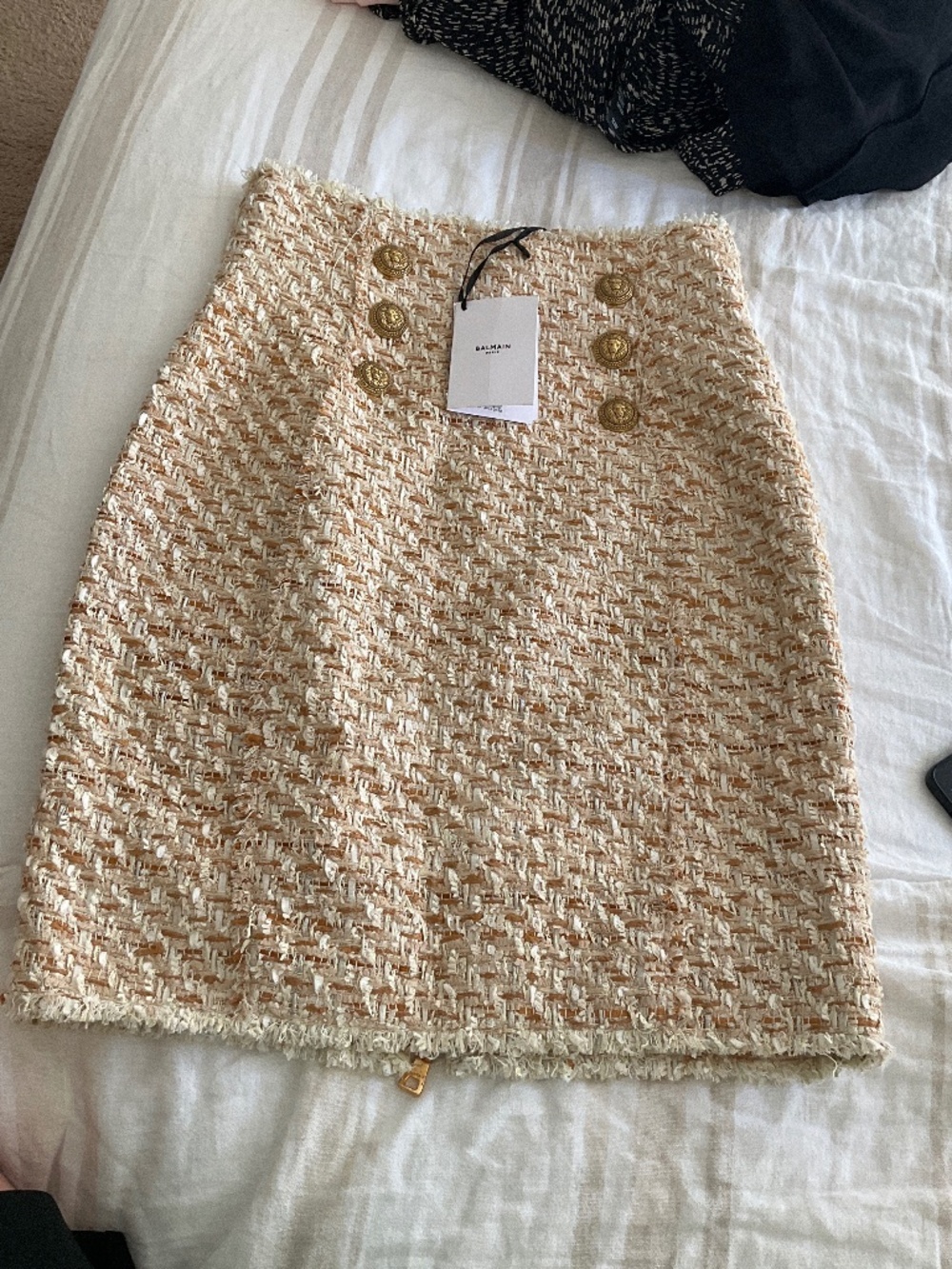 Balmain button-embellished tweed skirt - Picture 3 of 10